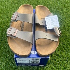 NEW - BIRKENSTOCK Arizona Narrow Fit
Suede Leather Sz 11 US / 44 EU